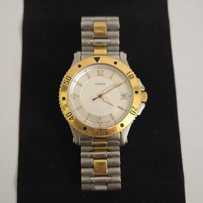 Coach CW W511 Reloj Hombre Movimiento Cuarzo Suizo Plata y Oro Banda 2 Tonos Foto 1 de 4