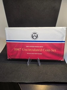 1987 U.S. Mint Uncirculated Set (Philadelphia & Denver) - Picture 1 of 8