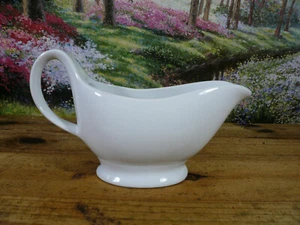 New BIA Gravy Sauce Boat White Holds 2 Cups  - Picture 1 of 5