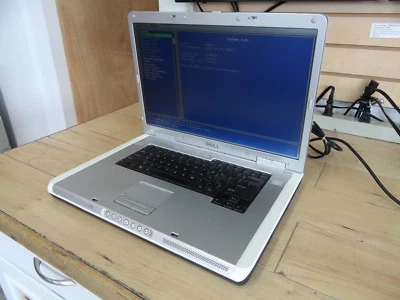 Laptop Dell Inspiron E1705 para piezas publicadas bios sin disco duro * Foto 1 de 4
