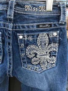 Girls MISS ME sz 8 Capri Blue Jeans Fleur de Lis Embellished Pockets A6 - Picture 1 of 8