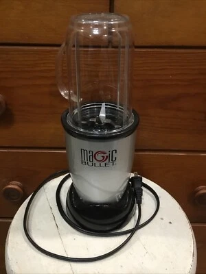Magic Bullet Blender Power Base MB1001B Blender w/ Cup & Blade (TESTED) - Image 1 of 4