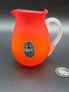 VTG 1970's Pilgrim handblown Small Creamer in Amberina Satin original sticker - Picture 1 of 9