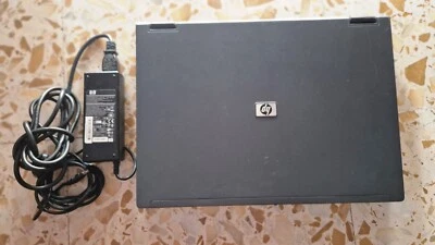 Notebook Portatile Vintage COMPAQ NC8230 1,73ghz HD 60gb Windows 10 - Immagine 1 di 4