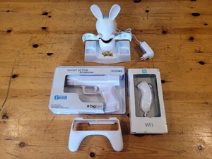 NINTENDO WII Accessoires Poignée Support + Station accueil + Pistolet + Nunchuck - Imagen 1 de 12