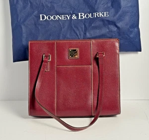 Dooney & Bourke Schultertasche Handtasche Rot Bordeaux Leder Struktur Neu ohne Etikett - Bild 1 von 9