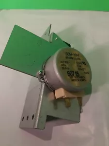 LG Genuine OEM Range Oven Door Lock Assembly 6549W1S025A SSM-23H .LRE30755ST - Picture 1 of 5