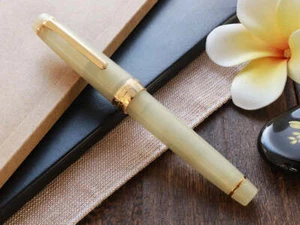 WANCHER Zipangu Land of Gold 21K Fountain Pen - Picture 1 of 9