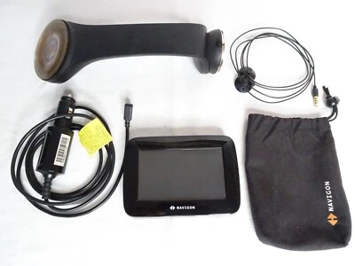 Navigon NVG 7100 Navigationsgerät mit Zubehör, leicht defekt - Bild 1 von 4