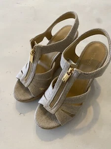 Women’s Michael Kors Platform Wedge Open Toe Cream Size 7.5 M - Picture 1 of 12