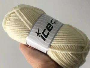 Merino Chunky Cream 65944 Ice Merino Wool & Acrylic Yarn Bulky 100gr 109yds - Picture 1 of 6