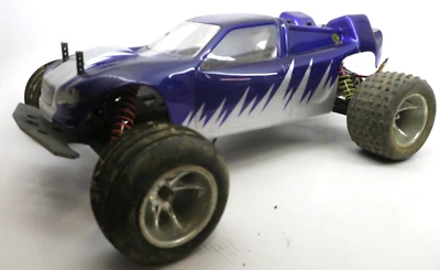 Vintage Duratrax Evader ST 1/10 Stadium Truck Roller - Image 1 of 4