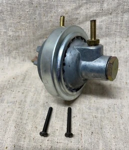 1968 1969 Ford & Mustang, Cougar  390, 428CJ Distributor Vacuum Advance - Picture 1 of 5