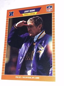 Tarjeta de fútbol americano 1989 Pro Set #243 Jerry Burns Coach Minnesota Vikings - Imagen 1 de 2