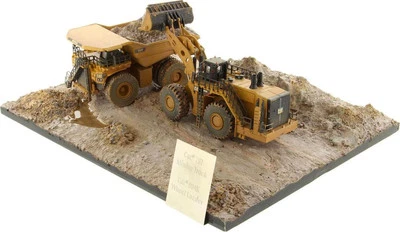 CAT Caterpillar 994K Wheel Loader and 797 Mining Truck Weathered Series 1/125 - Image 1 of 4