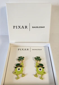 Disney Baublebar Mike Wazowski Ohrringe Monster Inc Irish Shamrock ein Paar Neu - Bild 1 von 3