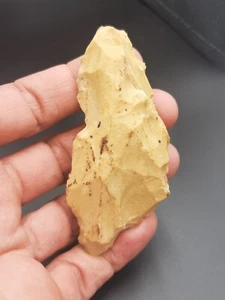 Middle Paleolithic Neanderthal France - Wonderful blade / scraper / burin - Picture 1 of 12
