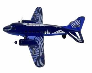 Matchbox DC-3 Diecast Plane SB-62 2003 Sky Buster Airliner Rotating Propellers - Picture 1 of 6