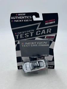 Coche de prueba NASCAR Authentics Next Gen / Toyota Camry / Joey Logano 2022 escala 1:64 - Imagen 1 de 2