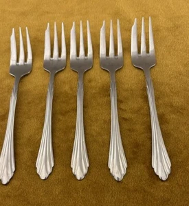 (5) Dessert Forks   Retroneu Stainless Steel 18/8 Barrington Very Nice! - Picture 1 of 5