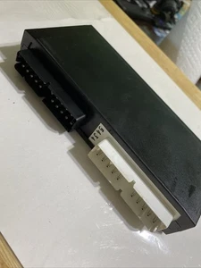 BMW E32 750 BODY CONTROL RELAY MODULE 61351379741 - Bild 1 von 5