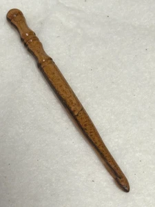 Beautiful Hand carved Exotic TIGER CASPI WOOD  YARN  CROCHET HOOK  size K - Picture 1 of 3