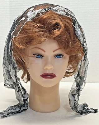 Bufanda velo iglesia encaje blanco y negro mantilla vintage cubierta para cabeza de masa Foto 1 de 4