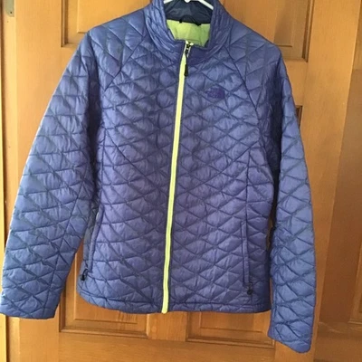 The North Face Woman’s  Purple Thermoball  Zip Front Jacket Size Large EUC - Image 1 of 4