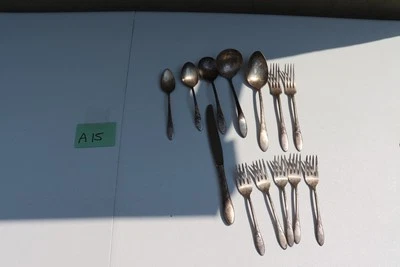 Plato comunitario Oneida Lady Hamilton 1932 de colección 13 piezas cubiertos Foto 1 de 4