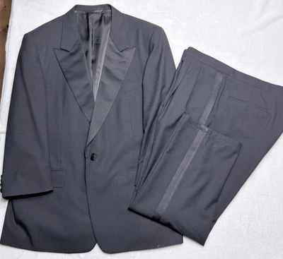 MINT Vtg Hickey Freeman Tuxedo Suit Mens 44S Black Peak Lapel Boardroom 2 piece - Image 1 of 4