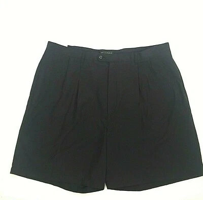 Bermuda de golfe masculina nova com etiquetas Brandini Le Collezioni tamanho 44 preta plissada frontal  - Imagem 1 de 4