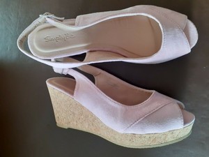 simply be wedges
