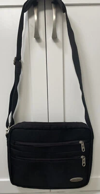 American Tourister 新秀丽商务平板电脑斜挎包单肩包 10 英寸 X 12 英寸 — 第 1/4 张图片