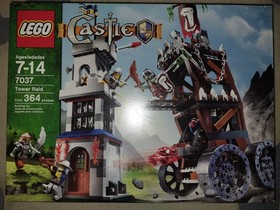 NEW UNOPENED IN-BOX LEGO Castle 7037 Tower Raid Item 4516378 &copy;2008