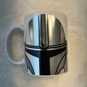 STAR WARS The Mandalorian Tazza Caffè Bianca Din Djarin Elmetto Mando Bounty Hunter - Foto 1 di 3