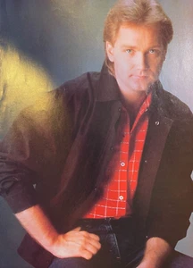 1985 Steve Wariner Country Musician - Picture 1 of 3