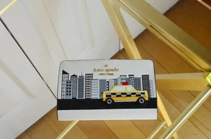Kate Spade KJ058 NYC Big Apple Medium Wallet - Picture 1 of 9