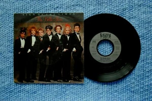 THE BELLE STARS / SP STIFF 105 247 / 1983 (F) - Bild 1 von 2
