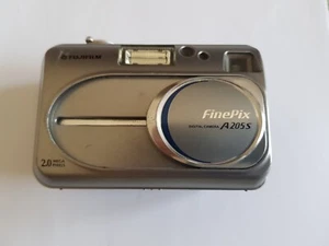 Fujifilm Finepix A205S fotocamera digitale compatta grigia 2,0 mp 3X zoom ottico testato - Foto 1 di 7