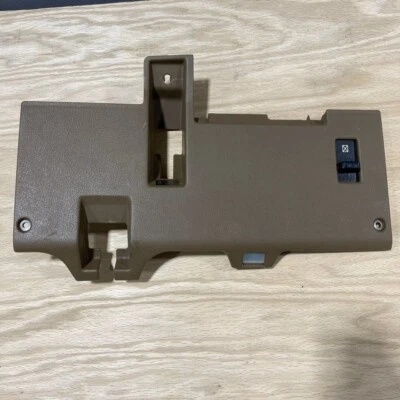 Nissan Z31 300Zx 1984-1989 debajo del tablero rodillera moldura panel cubierta unidad OEM 68920-01P00 Foto 1 de 4