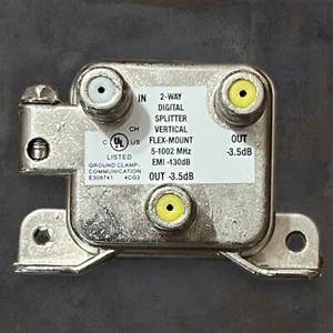 2-Way Digital Coax TV Cable Splitter Flex Mount BDS102VF Extreme Broadband 1GHz - Picture 1 of 3