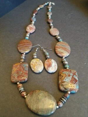 Juego de collar y pendientes de jaspe azul turquesa y marrón 24" Foto 1 de 4