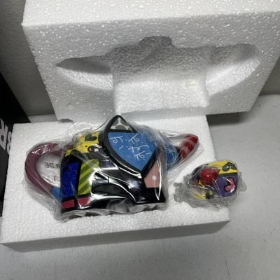 ROMERO BRITTO MINI ELEPHANT TEAPOT * NEW * - Image 1 of 3