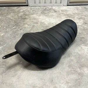Harley Davidson Iron OEM Solo Seat P52000195 - Picture 1 of 6