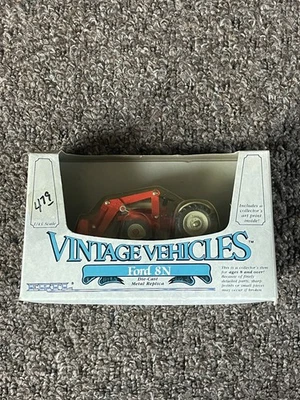 Ertl Ford 8N Tractor Red Loader Vintage Vehicle made USA  1/43 FD-2512-1HEO-R-B - Image 1 of 4