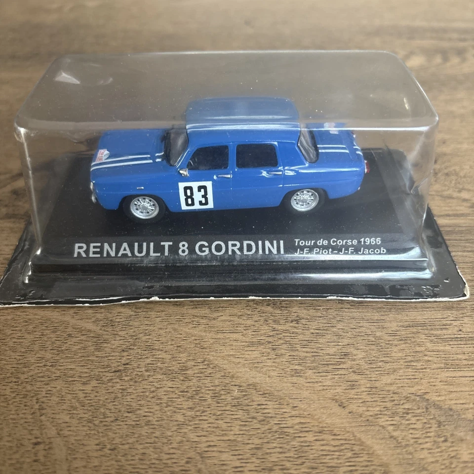 IXO/DEAGOSTINI RENAULT 8 GORDINI TOUR DE CORSE 1966 - Piot / Jacob - SCALA 1:43 - Immagine 1 di 2