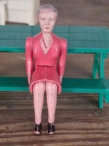 Vintage 1950s Renwal 43 Jointed Woman Dollhouse Plastic Figure USA Pink Dress 4" - Picture 1 of 9