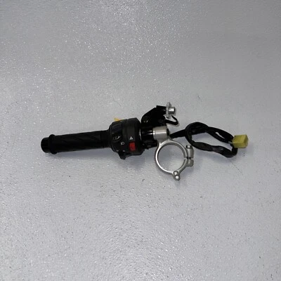 05-06 SUZUKI GSXR1000 GSXR 1000 LEFT CLIP ON HANDLE BAR  SWITCH STOCK OEM #2971 - Image 1 of 4