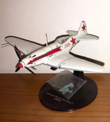 Modellini AEREI DA COMBATTIMENTO DELLA 2° GUERRA MONDIALE - DEADOSTINI - Immagine 1 di 4