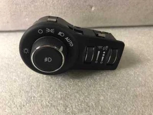 Pacifica Fog Light Control 68154356AB 2725 2017 - Imagen 1 de 2